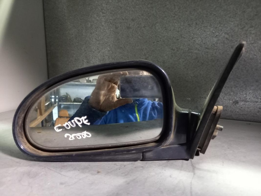 [10230752167249] Retrovisor izquierdo - Hyundai Coupe II (RD) (2.0 i 16V (135 cv) Automatico) (2000)