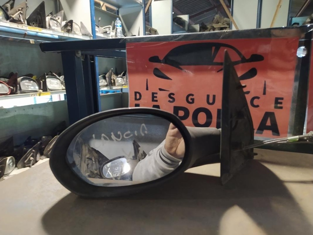 [11261102554904] Retrovisor izquierdo - Lancia Y10 (156) (1.0 Fire 4WD (44 cv)) (1997)