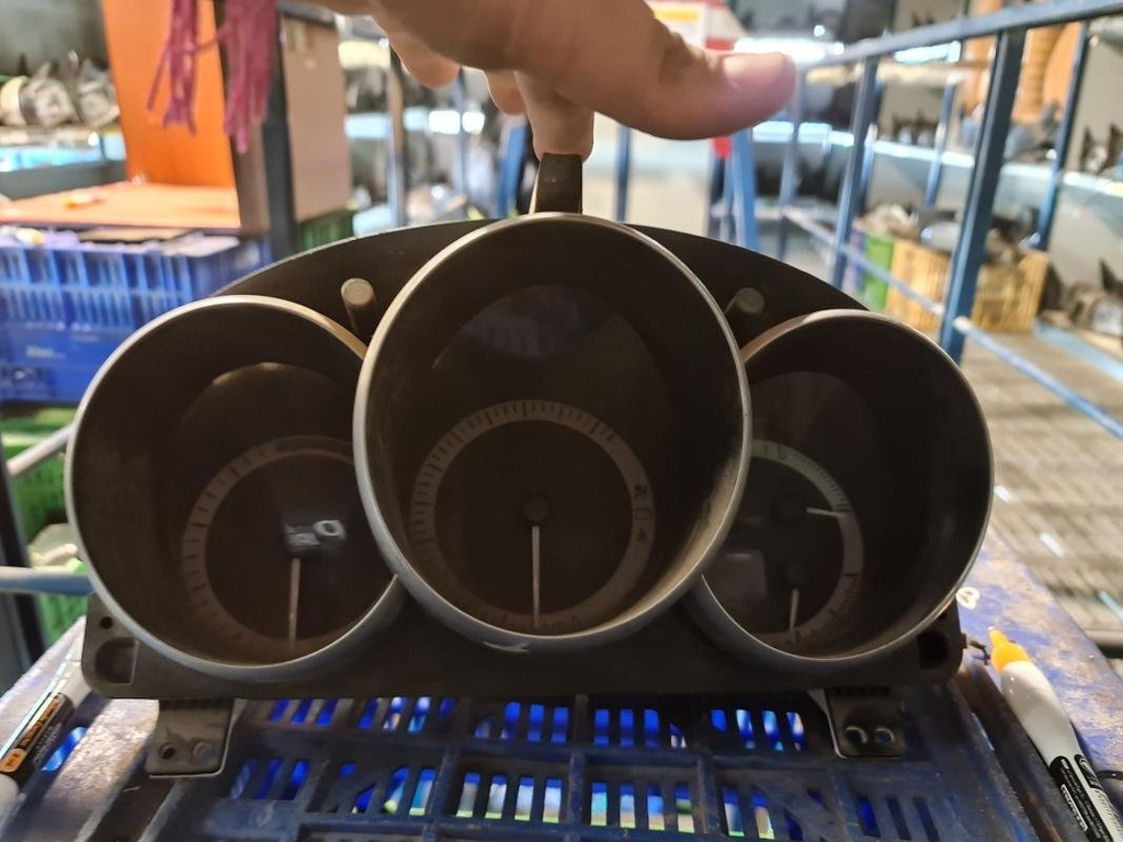 [12151056442658] Cuenta kilometros - Mazda 3 Hatchback (BK) (1.6 DI Turbo (109 cv)) (2007)