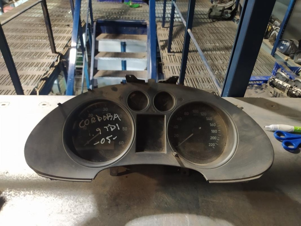 [12240917271718] Cuenta kilometros - Seat Cordoba III (1.4 16V (75 cv)) (0000)