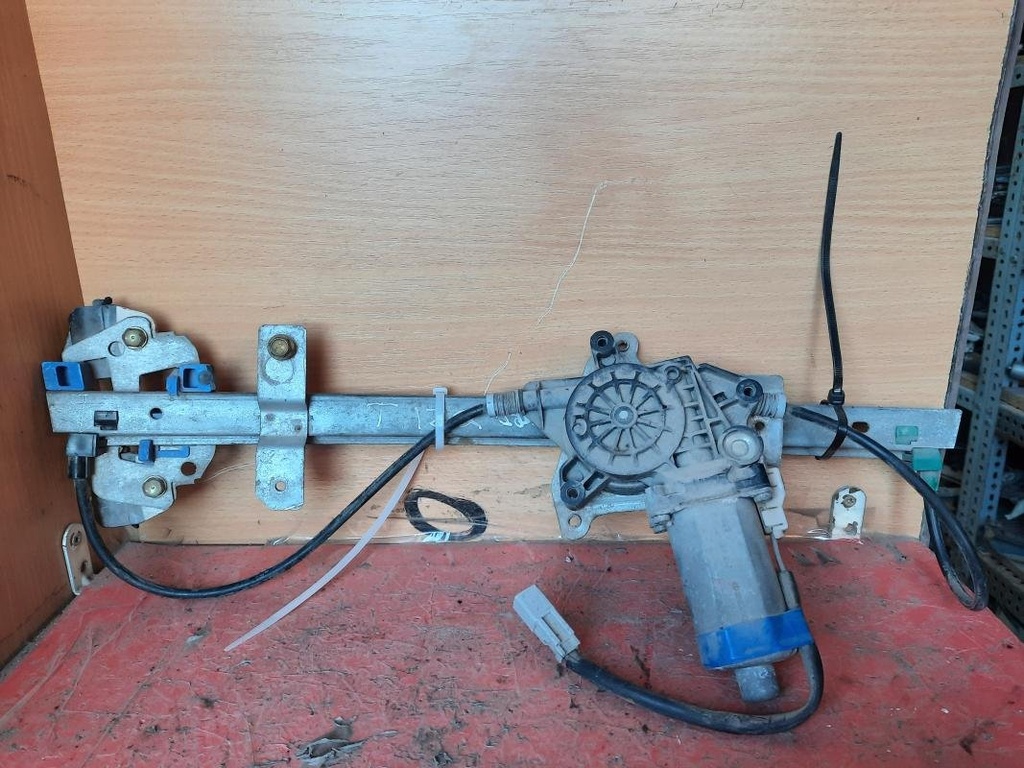 [12281619436105] Elevalunas trasero izquierdo - Honda Accord I Hatchback (SJ,SY) (1.6 EX (SJ) (80 cv)) (0000)