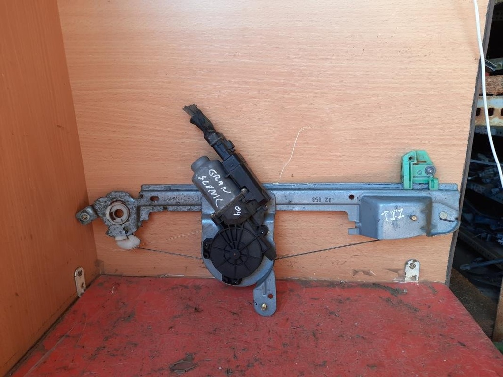 [01041135373403] Elevalunas trasero izquierdo - Renault Grand Scénic II (JM0/1_) (1.9 dCi (116 cv)) (2004)