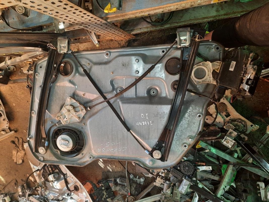 [01141019448972] Elevalunas delantero izquierdo - Seat Cordoba III (1.4 16V (75 cv)) (2005)