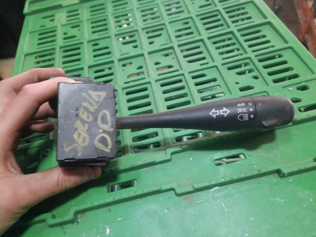 [02230945251074] Mando luces - Nissan Serena (C23M) (2.0 16V (140 cv)) (0000)