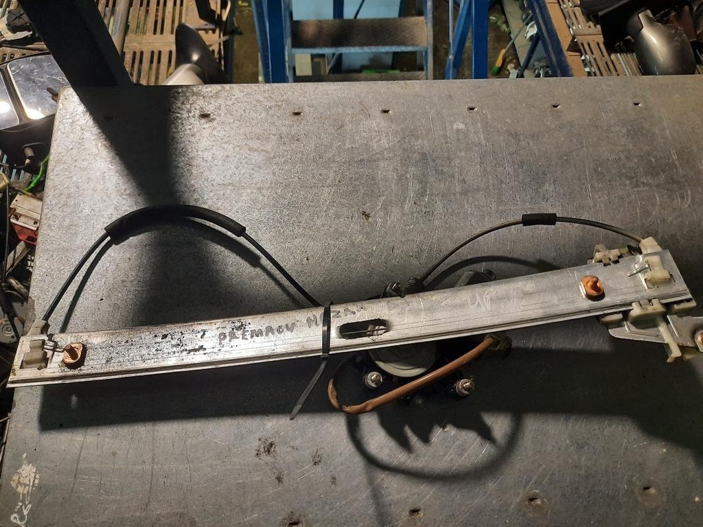 [03291651216450] Elevalunas delantero derecho - Mazda Premacy (CP) (1.9 (100 cv)) (0000)