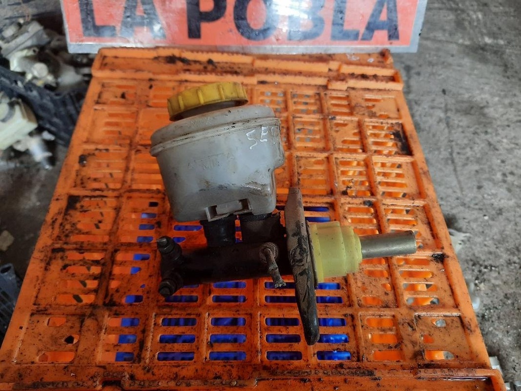 [04201357338021] Bomba de freno - Nissan Serena (C23M) (2.0 16V (140 cv)) (0000)