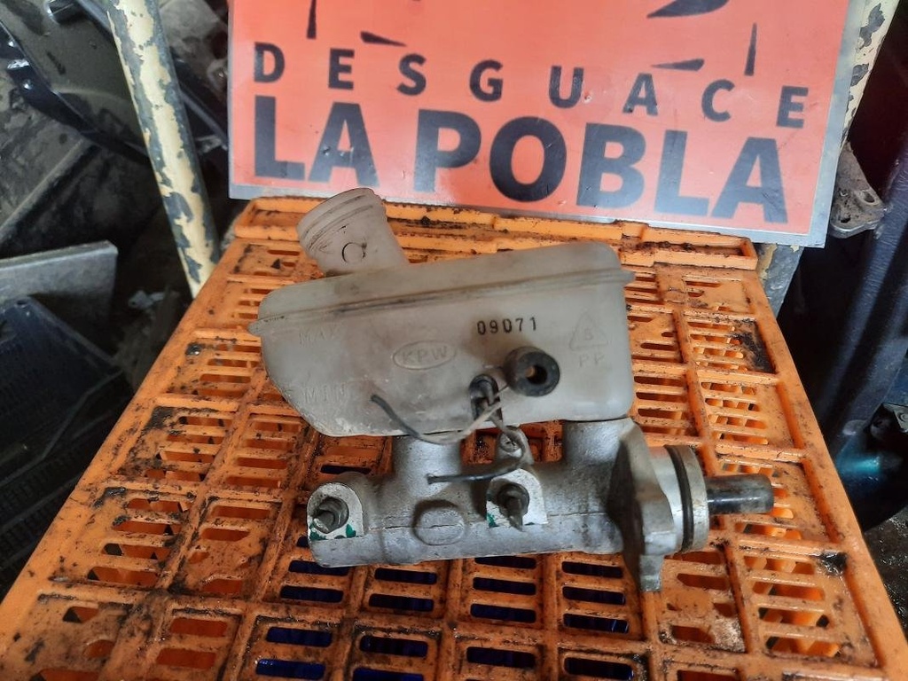 [04271042536086] Bomba de freno - Kia Carnival (UP) (2.5i V6 (150 cv)) (2001)