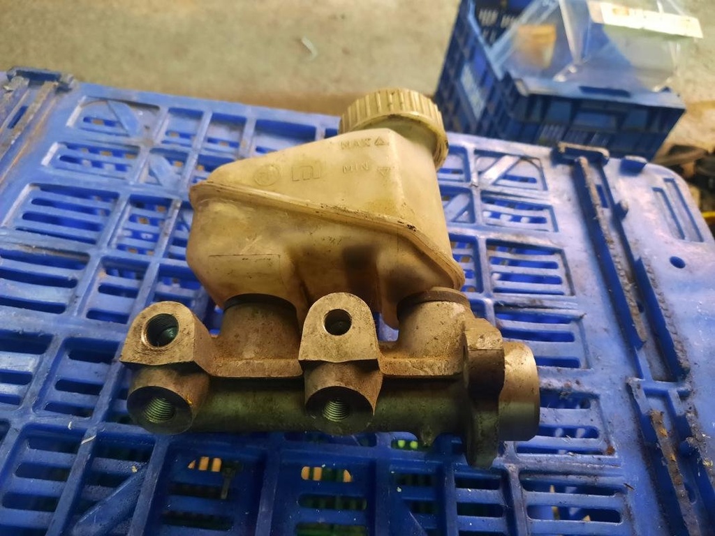 [10181642553524] Bomba de freno - Opel Corsa A (1.0 (45 cv)) (0000)