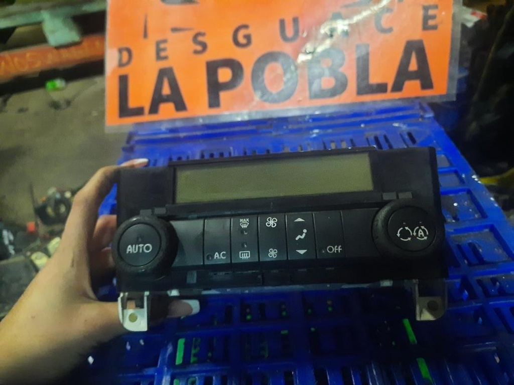 [11021823088825] Mando calefaccion / A/A - Renault Laguna III (1.6 16V (110 cv)) (2007)
