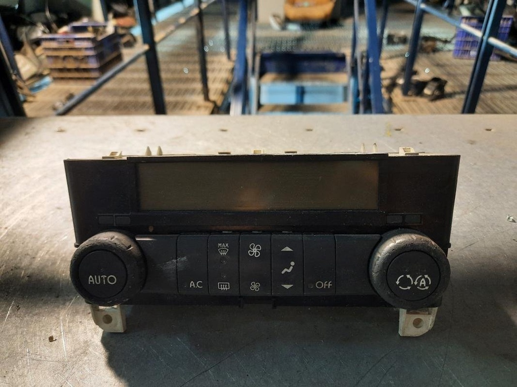 [12131148035945] Mando calefaccion / A/A - Renault Laguna III (1.6 16V (110 cv)) (2007)