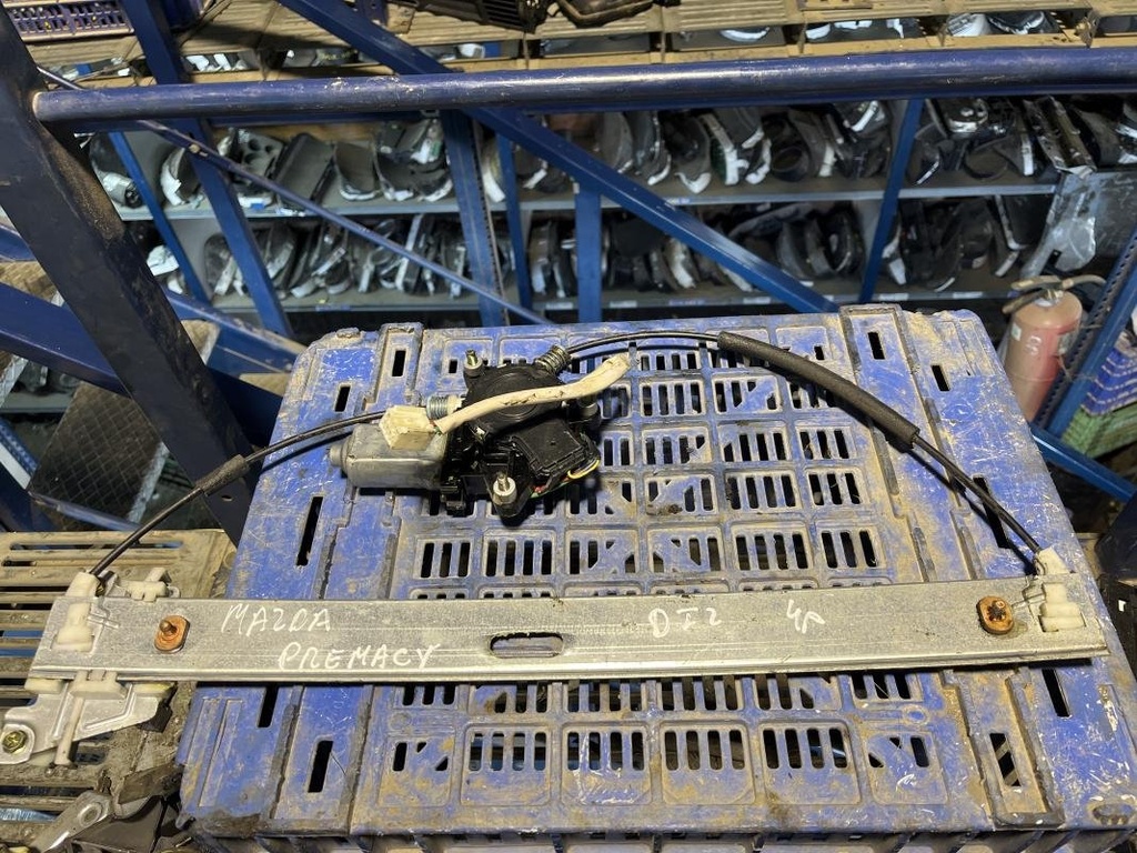 [03311050111485] Elevalunas delantero izquierdo - Mazda Premacy (CP) (1.8 (114 cv)) (0000)