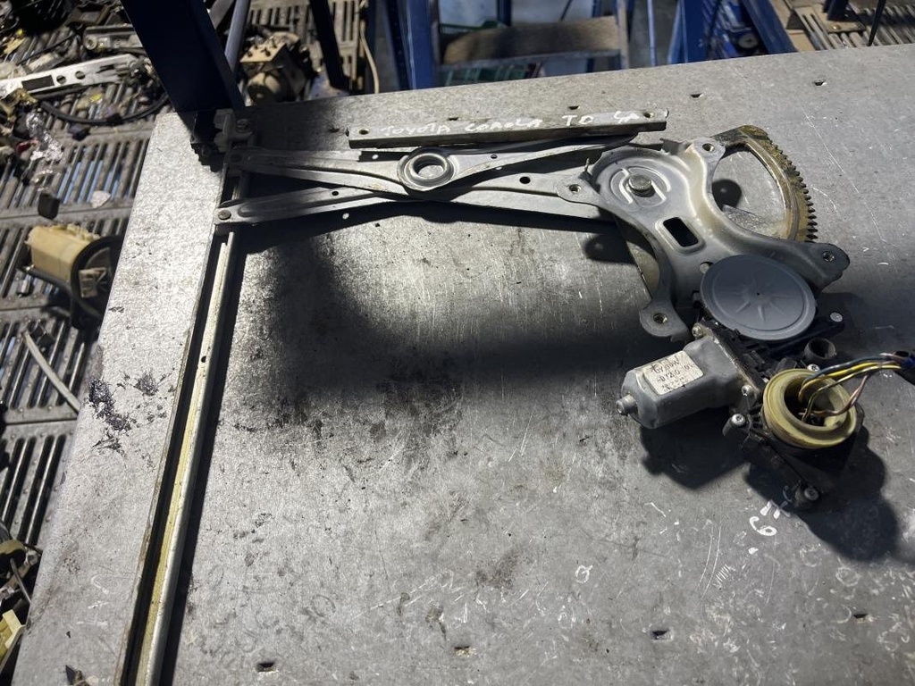 [06291316115364] Elevalunas trasero derecho - Toyota COROLLA (1.8 VVTL-i TS (218 CV)) (2005)