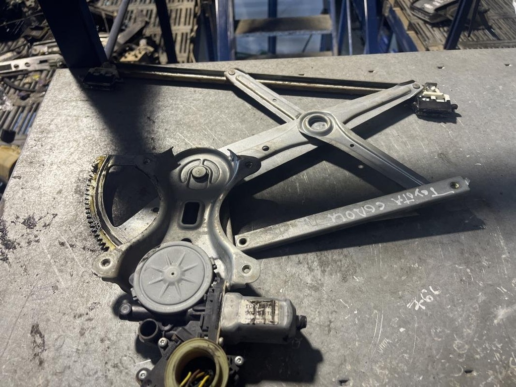 [06291732342248] Elevalunas trasero izquierdo - Toyota COROLLA (1.8 VVTL-i TS (218 CV)) (2005)