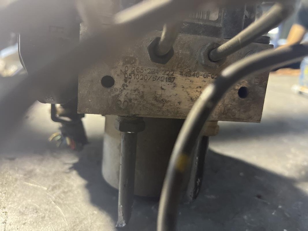 [07050948392441] Centralita abs - Toyota COROLLA (1.8 VVTL-i TS (218 CV)) (2005)