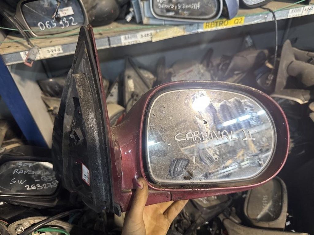 [10031416392869] Retrovisor derecho - Kia Carnival II (2.5i V6 24V (150 cv)) (0000)