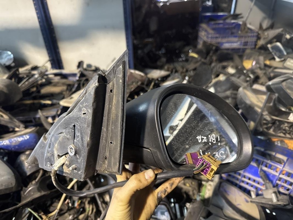 [02111325464001] Retrovisor derecho - Seat Ibiza III (1.4 16V (75 cv)) (0000)